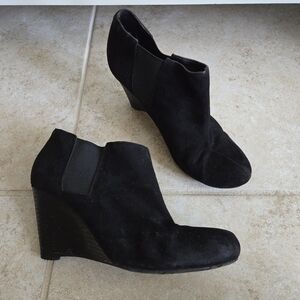 BCBG Paris Wedge Booties Size 7.5